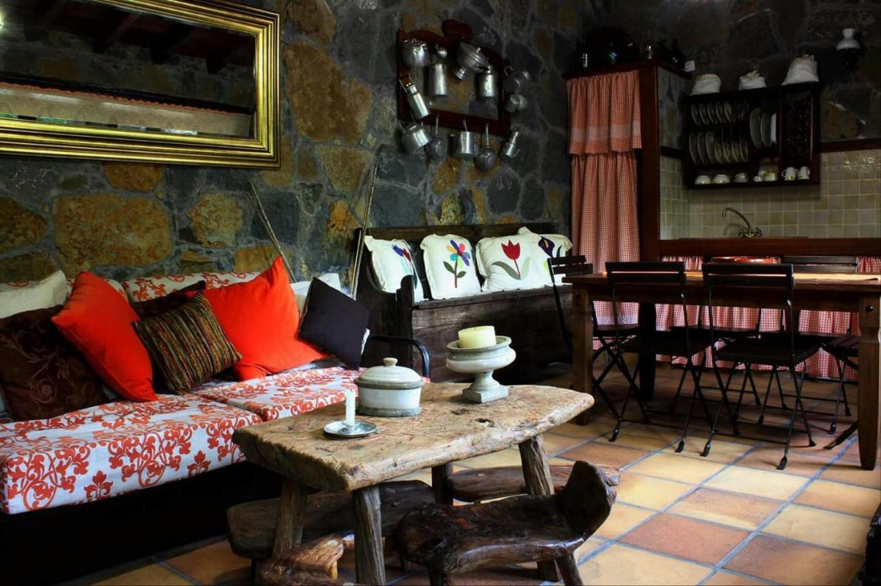 Гостевой дом Casa Mary Lola Тиньор Экстерьер фото
